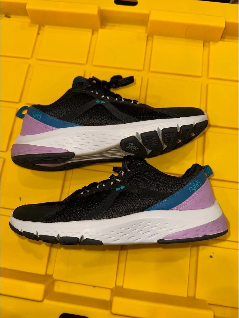 Ryka tennis shoes size 6.5M